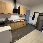 T2 Au Calme, Parking, Proche Centre Апартаменти *